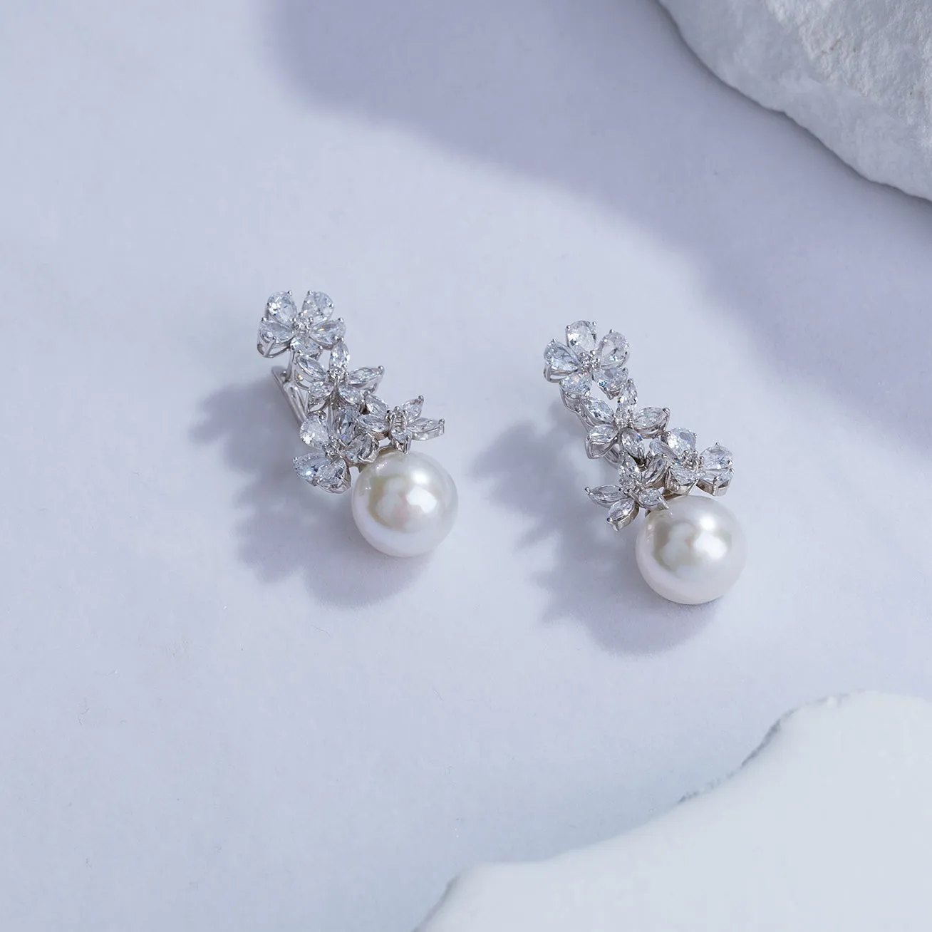 18K Gold Edison Pearl Earrings KE00105 | Elegant