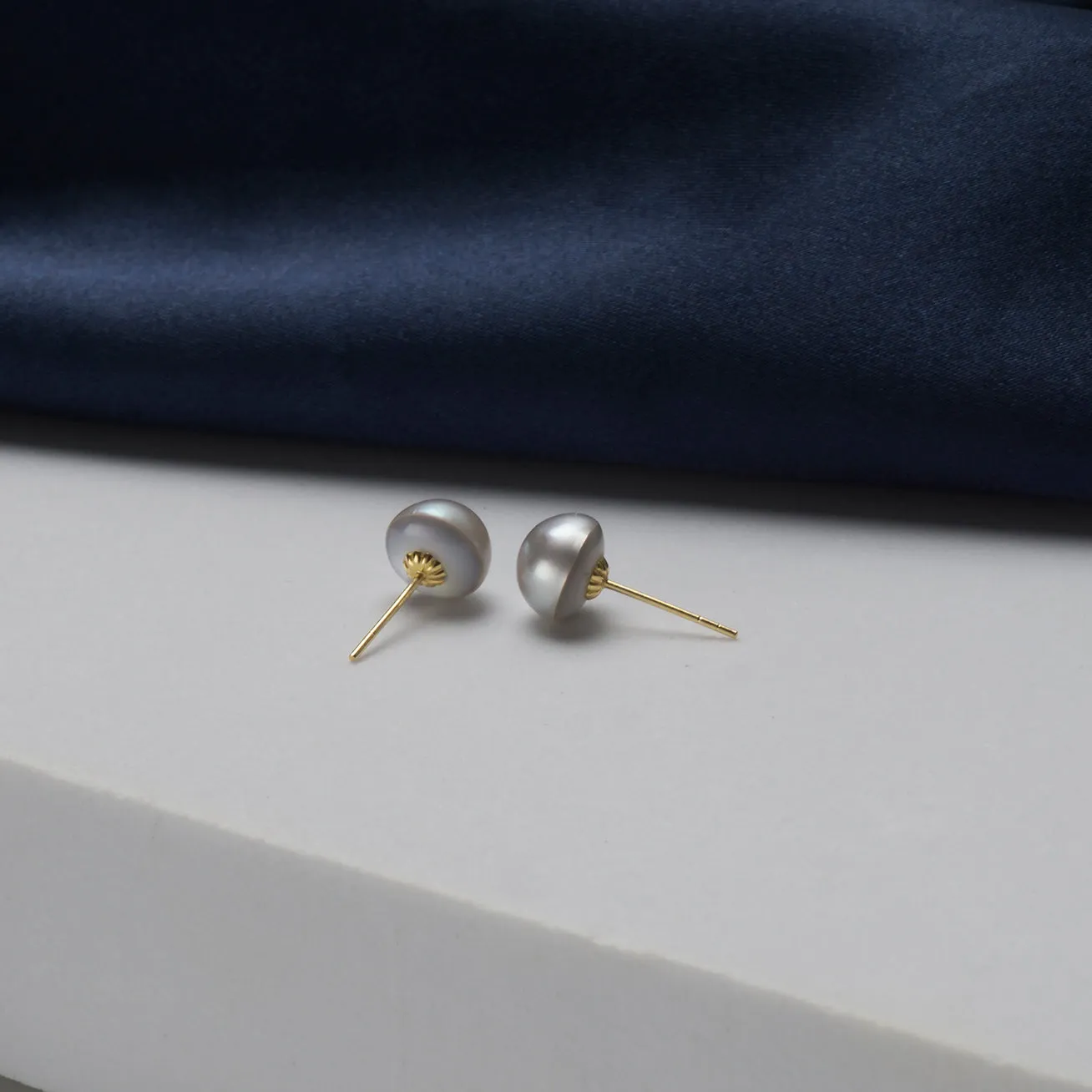 18K Gold Mabe Silver Blue Akoya Pearl Stud Earrings KE00062