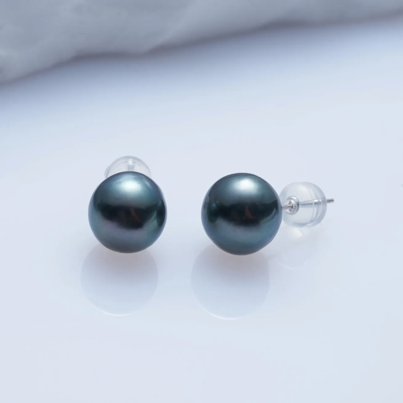 18K Gold﻿ Top Grade Tahitian Baroque Pearl Stud Earrings KE00193