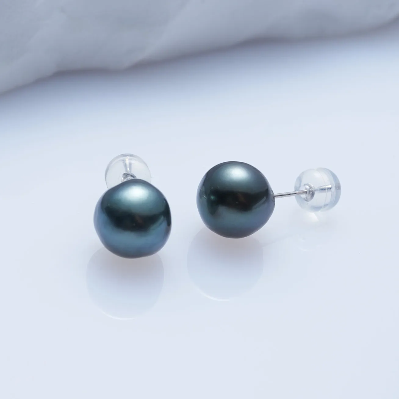 18K Gold﻿ Top Grade Tahitian Baroque Pearl Stud Earrings KE00193