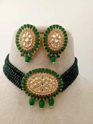 Chokar kundan necklace with earrings (Dark Green)