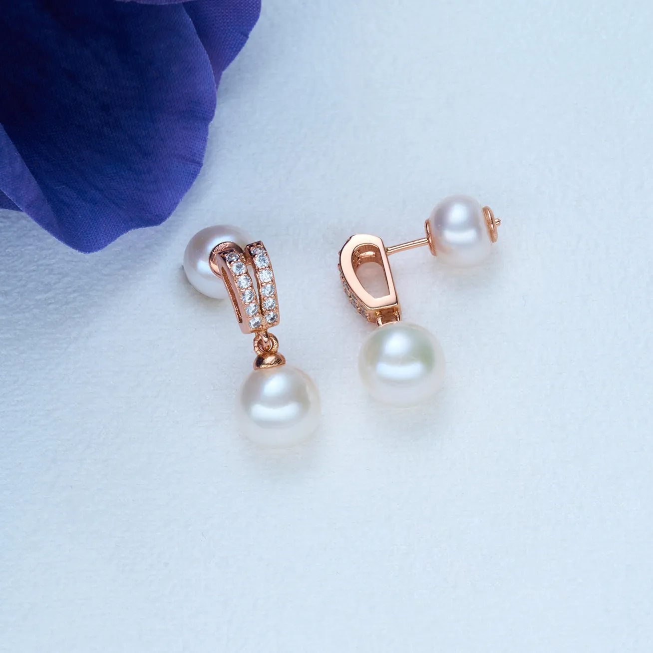 Elegant Freshwater Pearl Earrings WE00384