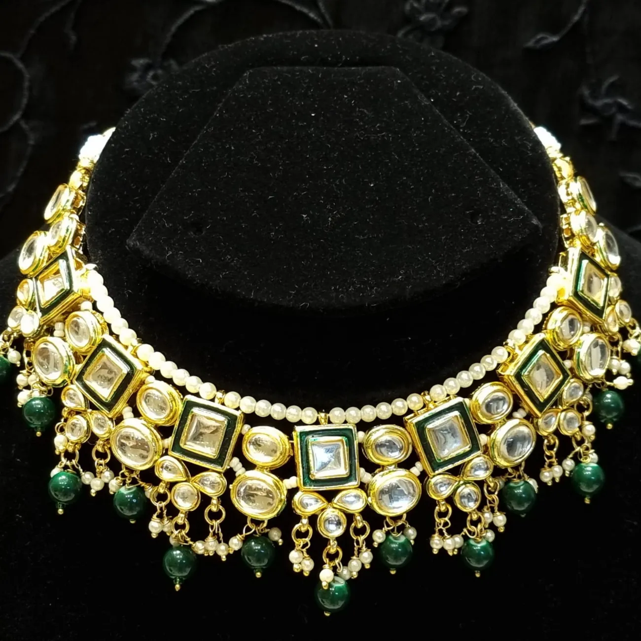 Enhanced with Kundan and Beads Alloy Based Necklace Set in Green and White