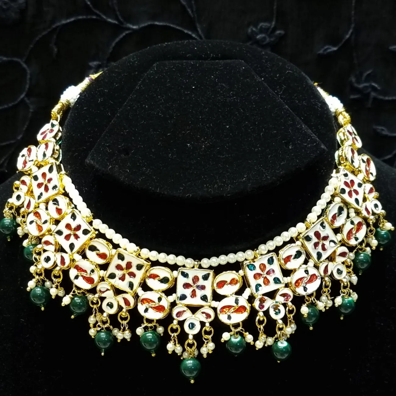 Enhanced with Kundan and Beads Alloy Based Necklace Set in Green and White