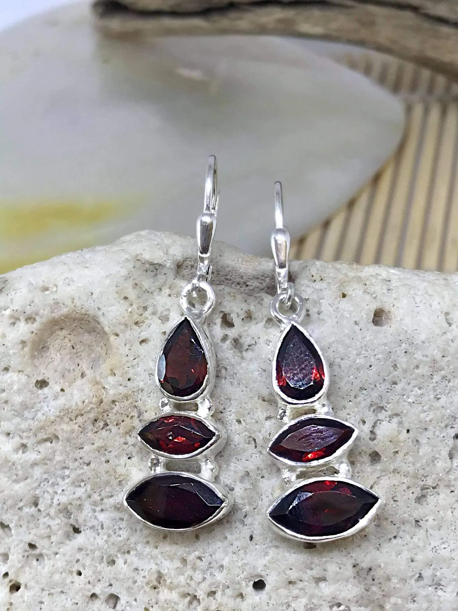 Garnet Cascata Earrings