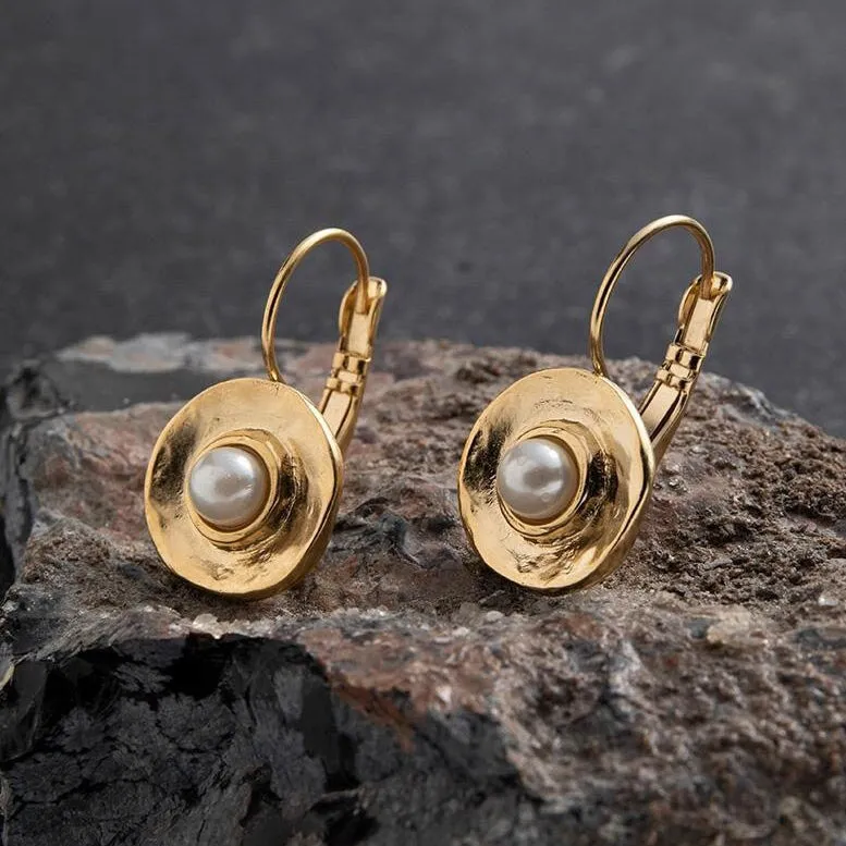 Hammered Round Pearl Earrings - Gold