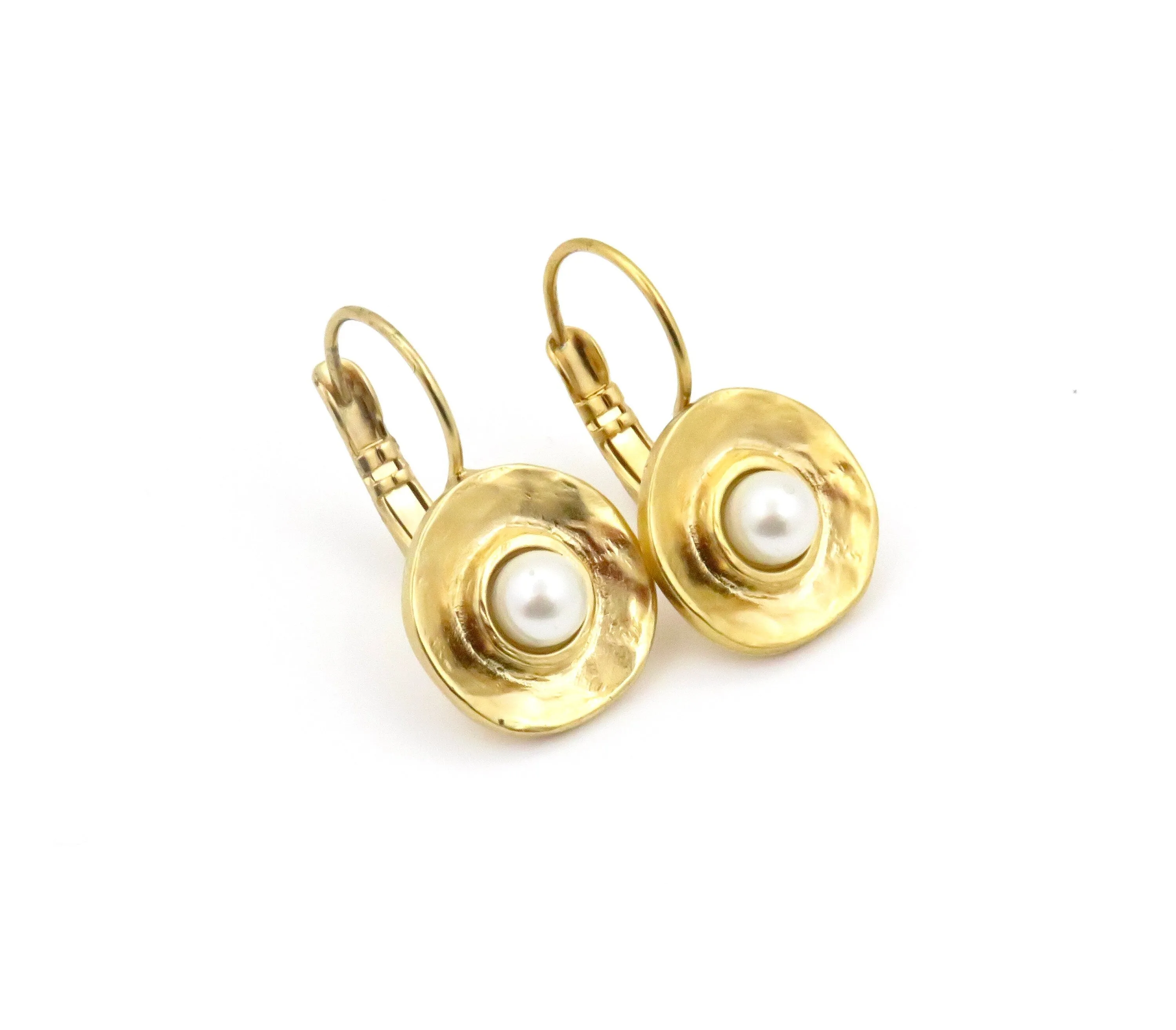 Hammered Round Pearl Earrings - Gold