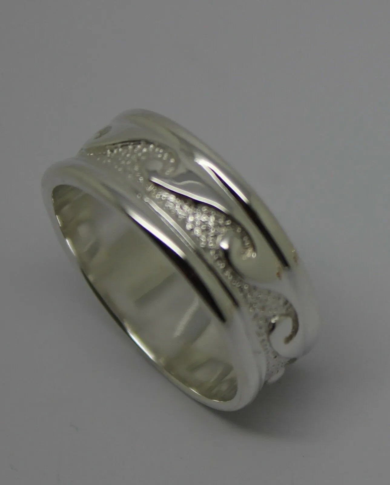 Kaedesigns Genuine Sterling Silver 925 Surf Wave Ring Size I  / 4 1/4