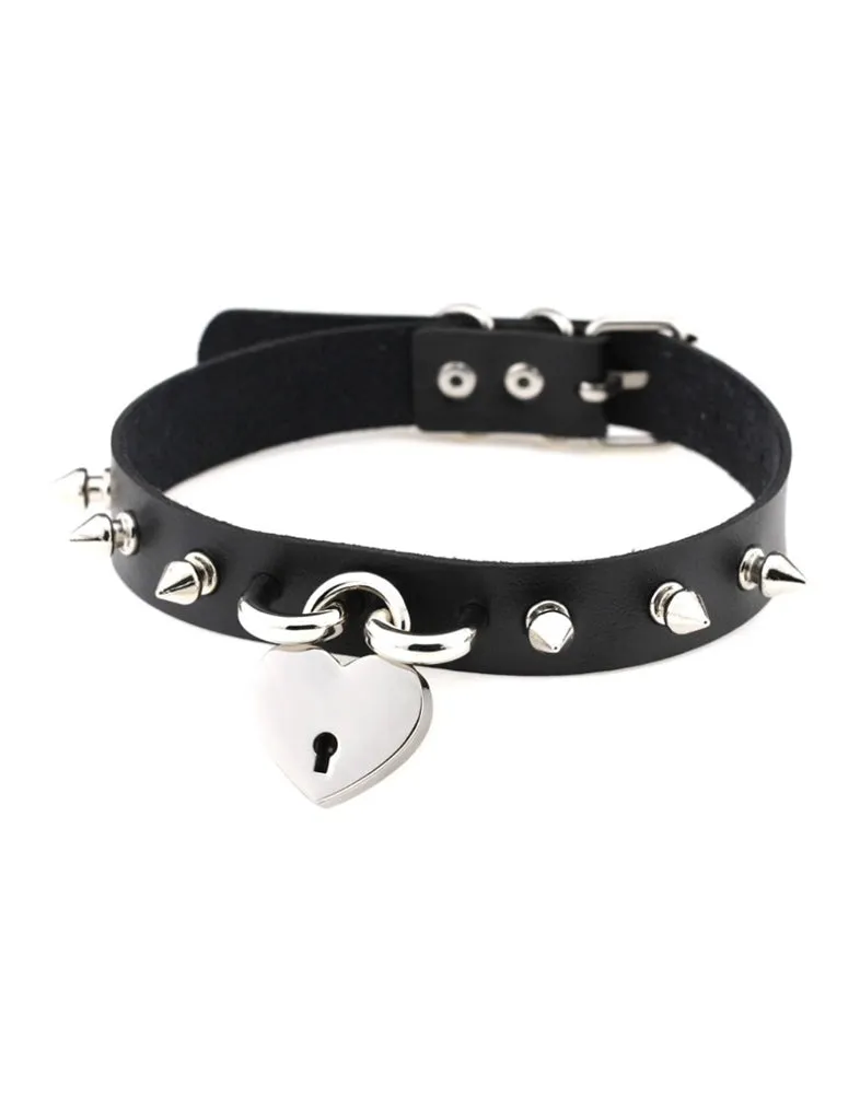 NIGHT WALK CHOKER